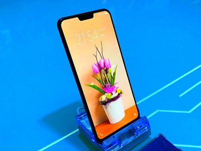 科技感越來越強 vivo再發(fā)一款屏下指紋旗艦手機